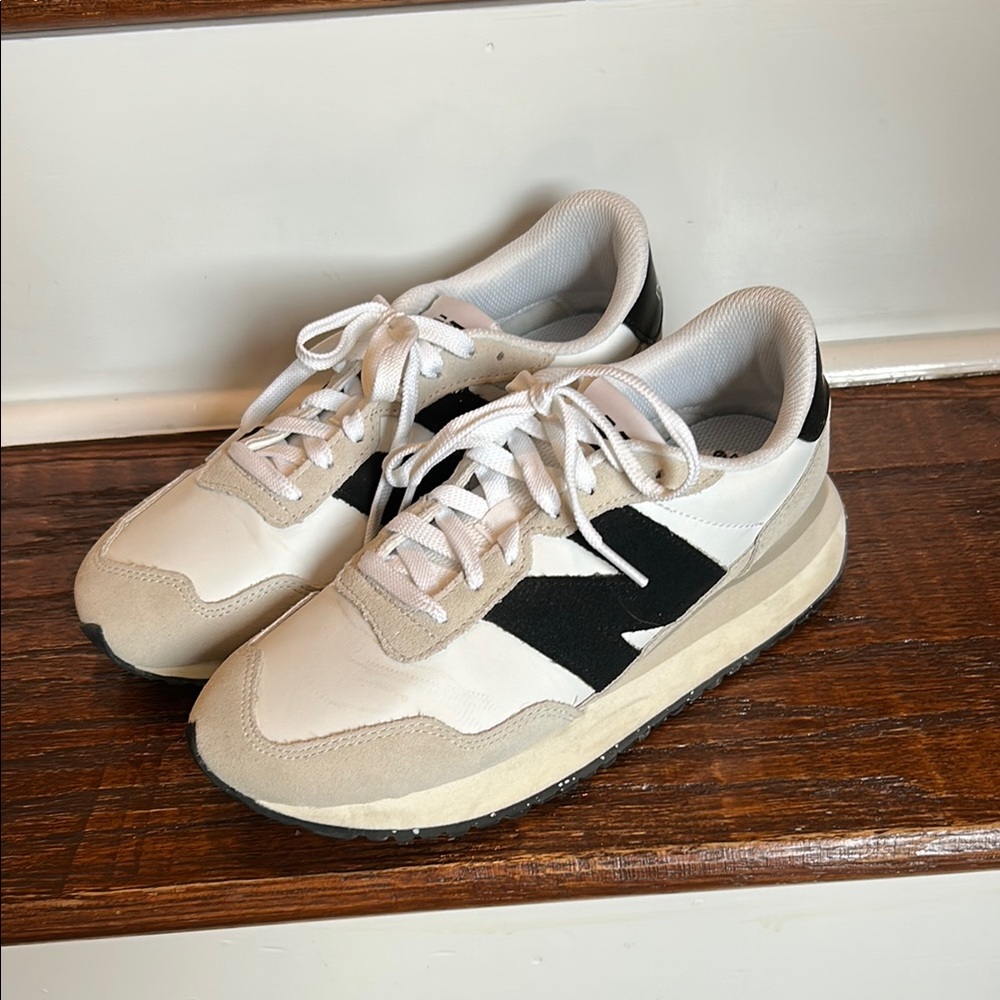 New Balance Black and Cream Sneakers